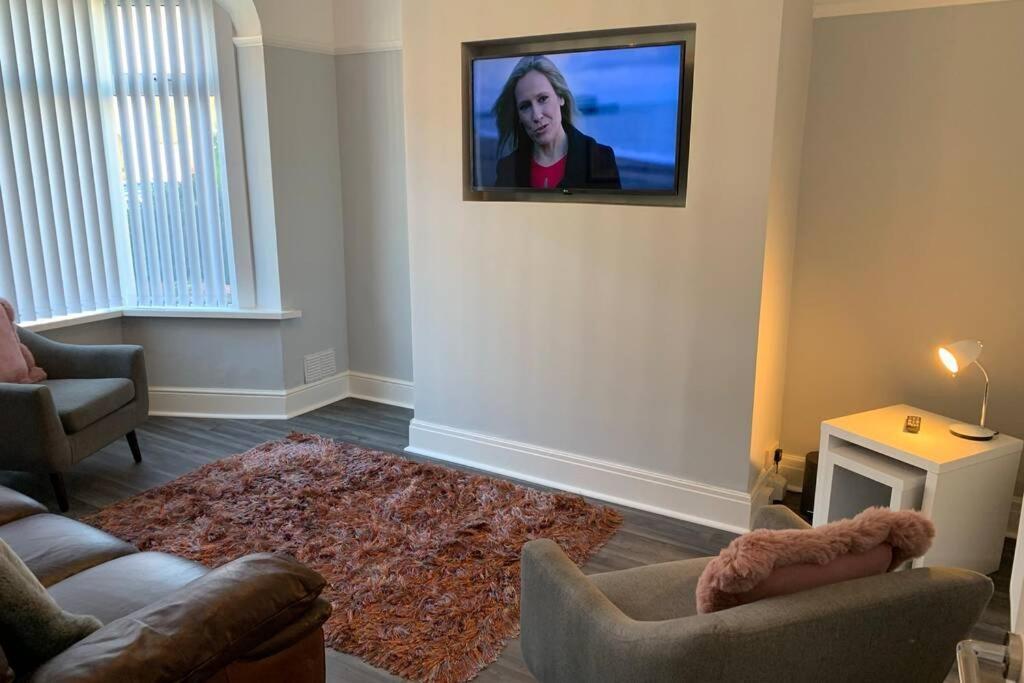 Modern Fully Refurbished 3 Bedroom Home Blackpool Luaran gambar
